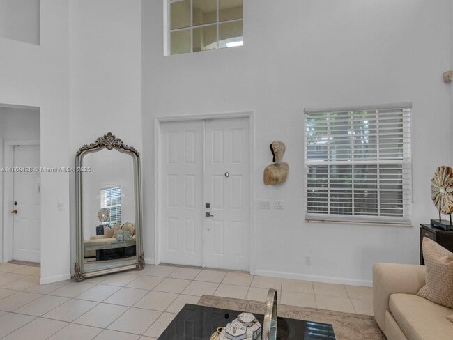 Foto del edificio - 4400 Fox Ridge Dr
