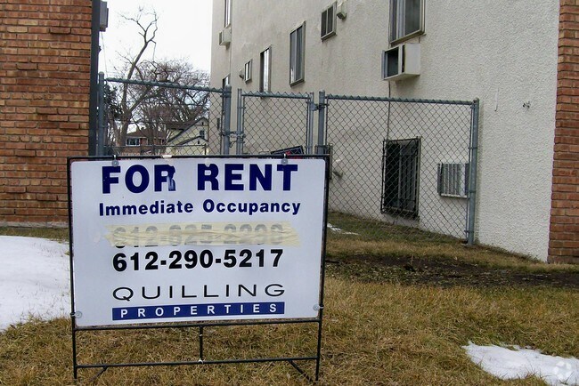 Foto del edificio - 3018 Pillsbury Ave S
