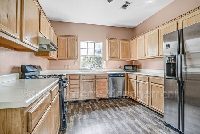 Foto del edificio - 4325 Highland Rd