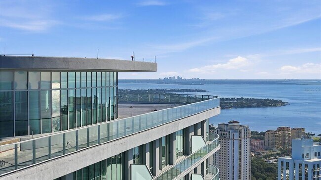 Foto del edificio - 400 Central Ave