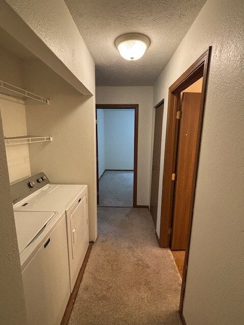 Foto del edificio - 3921 Emily Ln