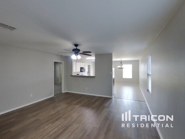 Foto del edificio - 1617 Village Park Trail
