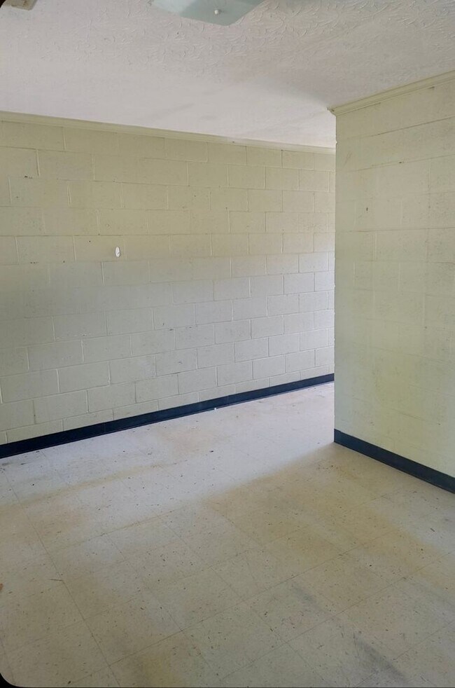 Foto del edificio - 370 E Gordon Ave