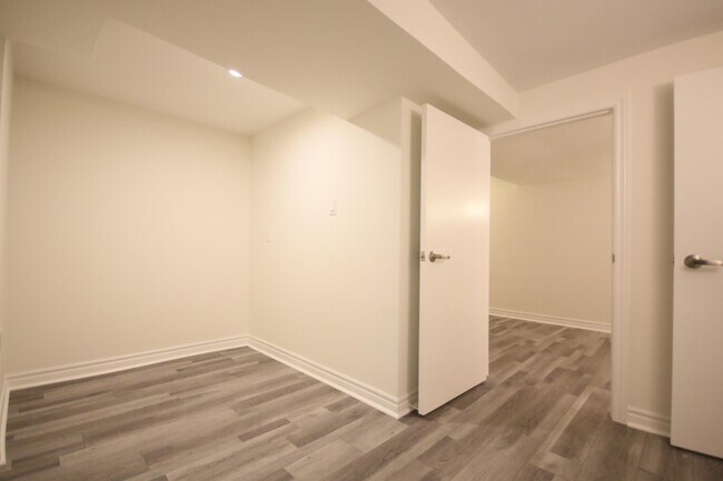 Building Photo - 67 Lavender Rd