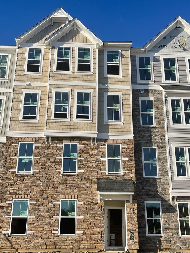 Foto del edificio - 9274 Magellan Pkwy