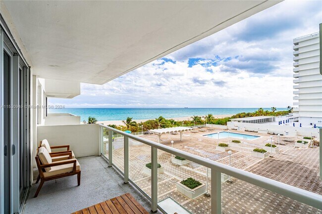 Foto del edificio - 5701 Collins Ave