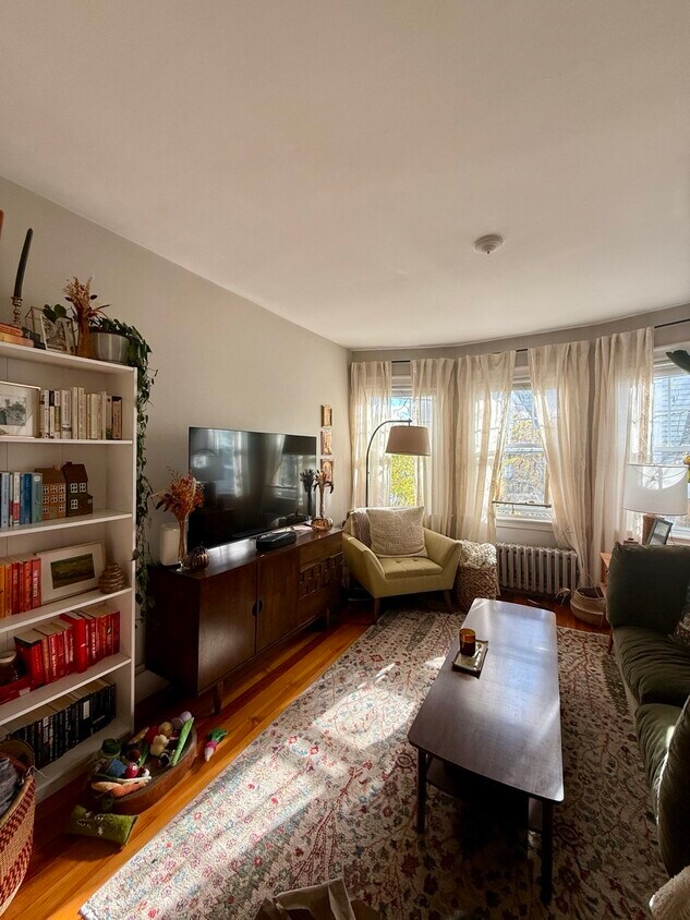 Foto principal - 7 Eustis St