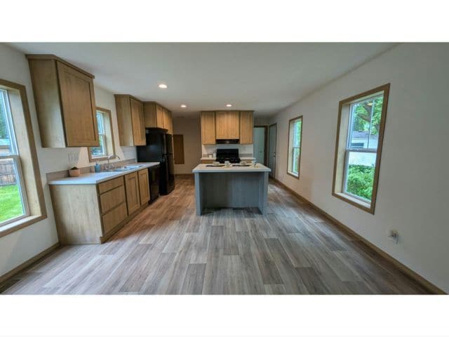 Building Photo - 156 Lynn Ln