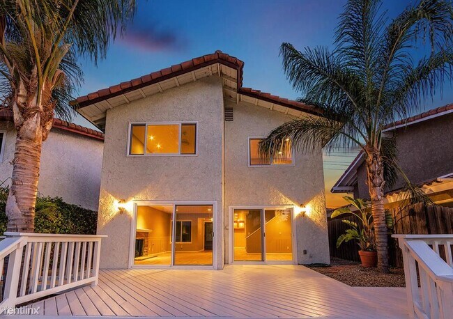 Foto del edificio - 3 br, 3 bath House - 30721 Canwood St