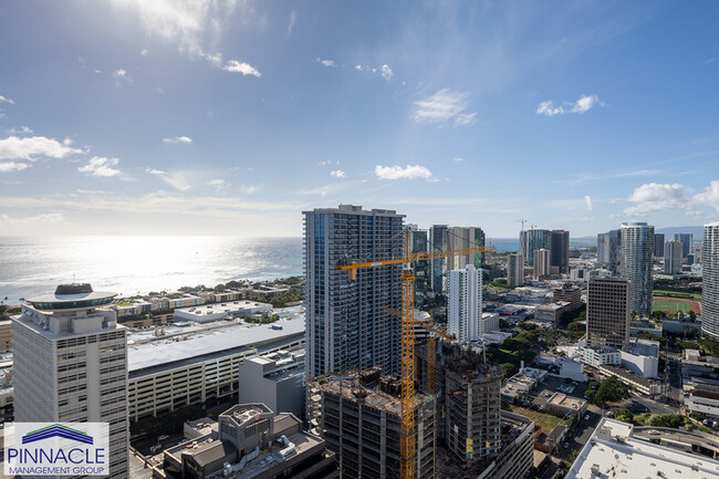 Building Photo - 629 Ke’eaumoku St