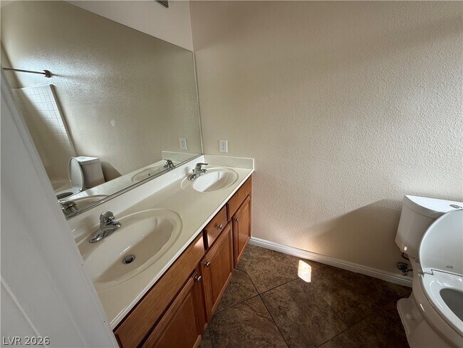 Building Photo - 5073 Tunnel Falls Dr