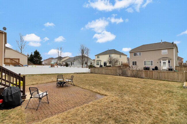 Foto del edificio - 1012 Neuhaven Dr