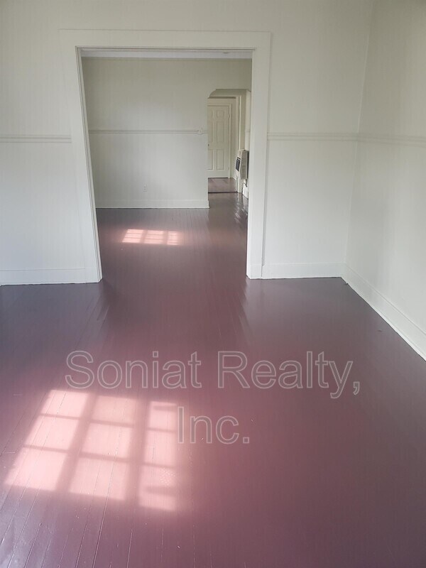 Building Photo - 4406 D'Hemecourt St