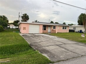 Building Photo - 160 Brooks Rd