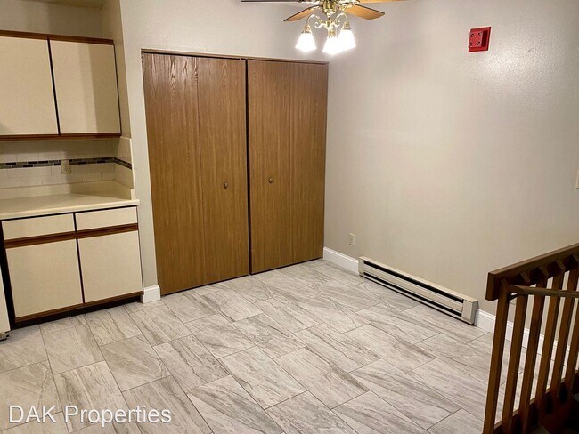 Foto del edificio - W201N16633-N16633 Hemlock St