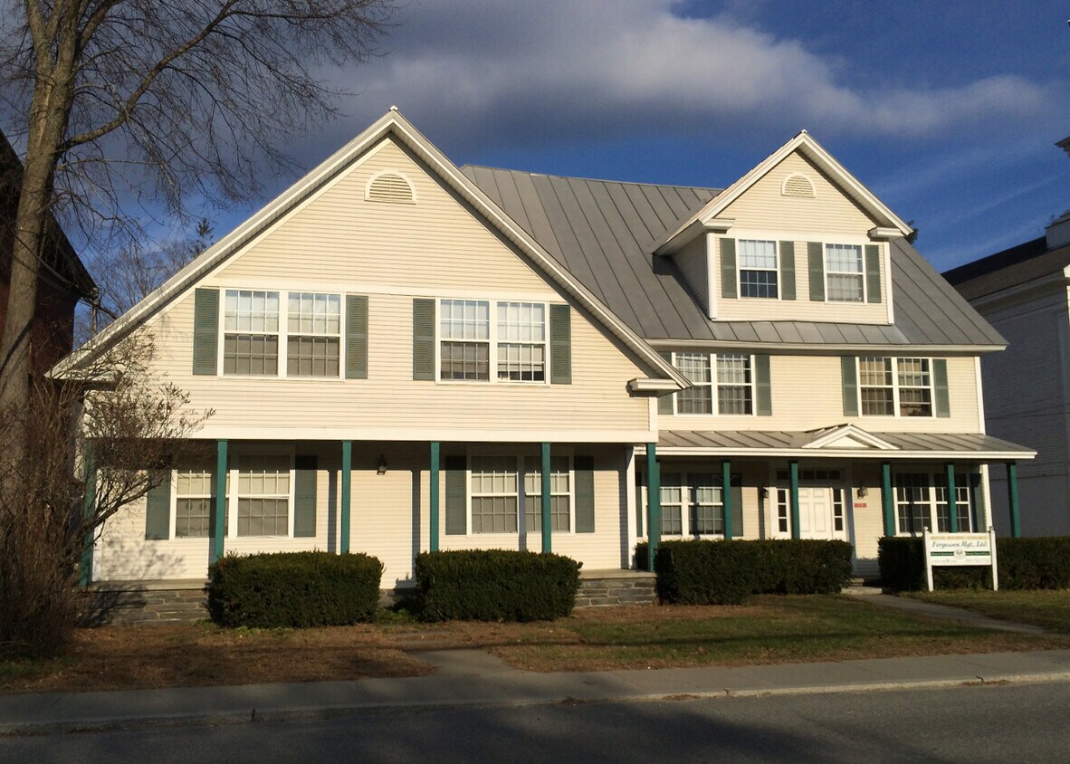 39 S Windsor St, Royalton, VT 05068 Apartments in Royalton, VT