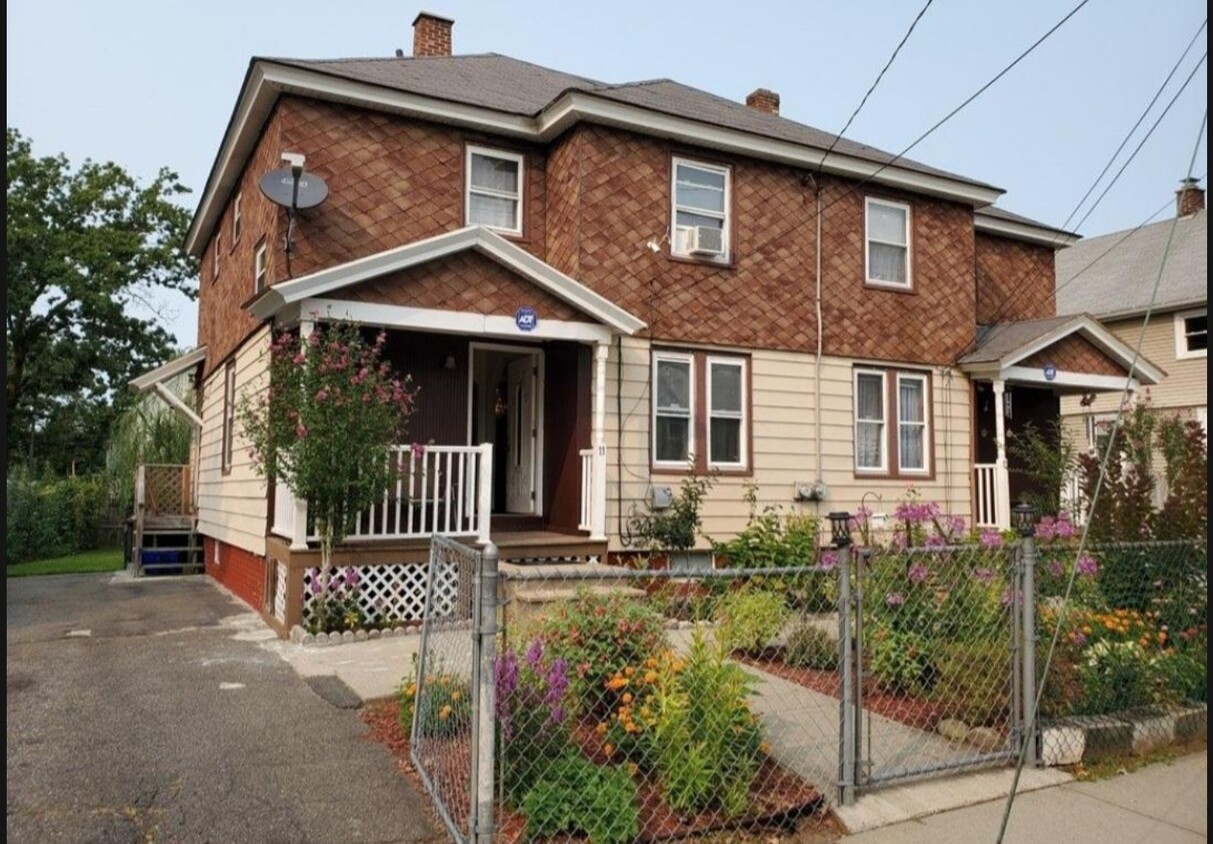 Front exterior - 11 Cypress St