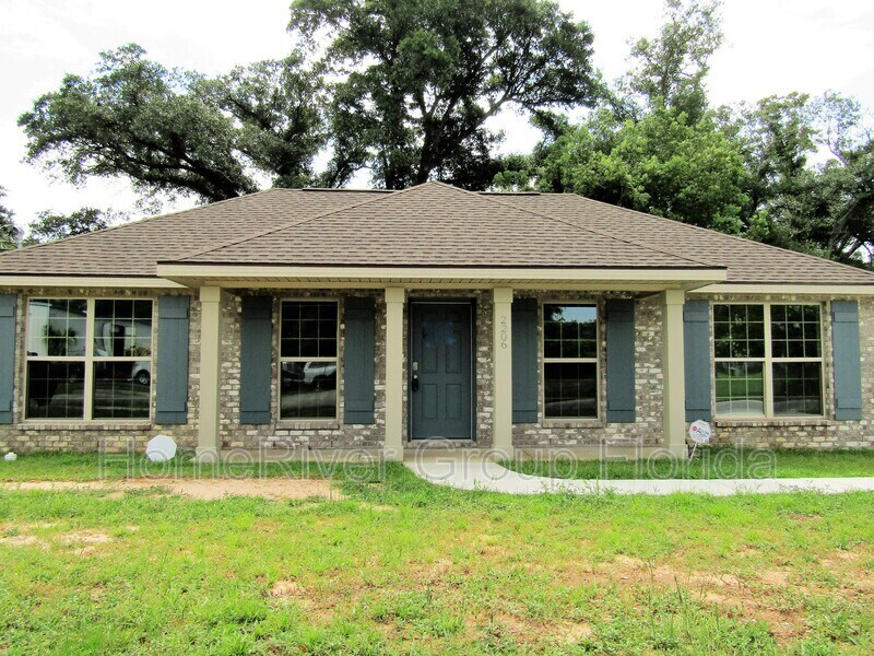 Primary Photo - 2206 N E St