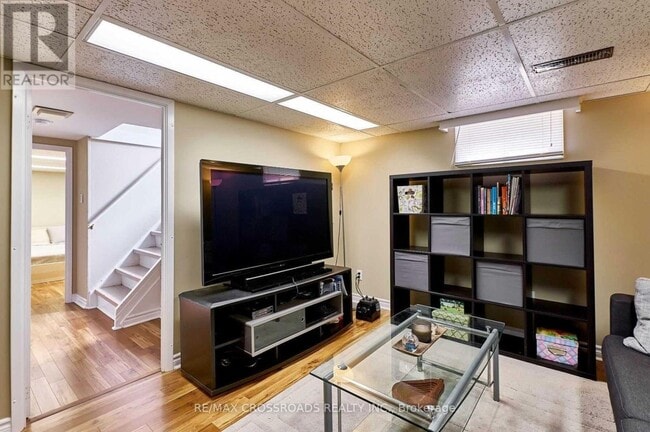 Building Photo - 56 Harris Park Dr