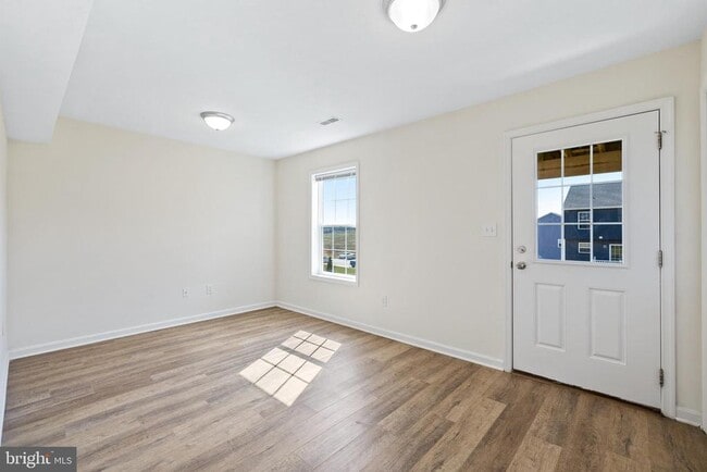Building Photo - 47 Justify Dr