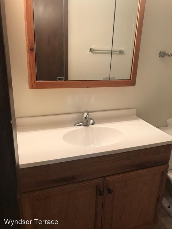 Building Photo - 1 br, 1 bath Apartment - Wyndsor Terrace 4...