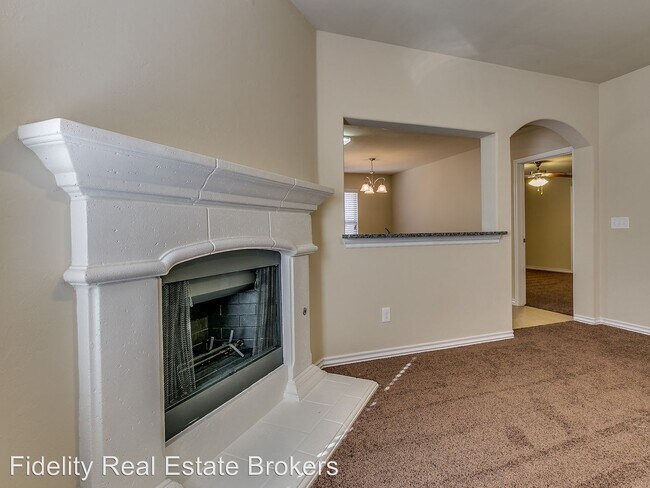 Building Photo - 14917 Falling Springs Blvd