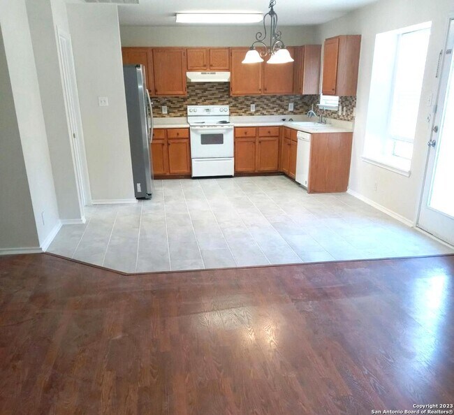 Foto del edificio - 1262 Lion Forest