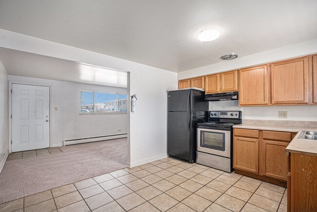 Building Photo - 4515 Flower St