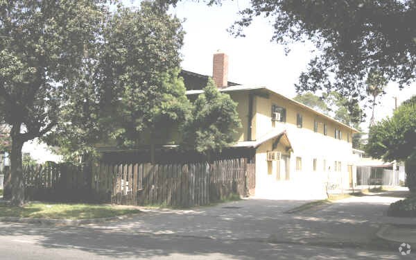 Foto principal - 132 N Allen Ave