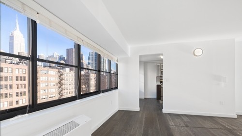 Foto principal - 162 W 24th St