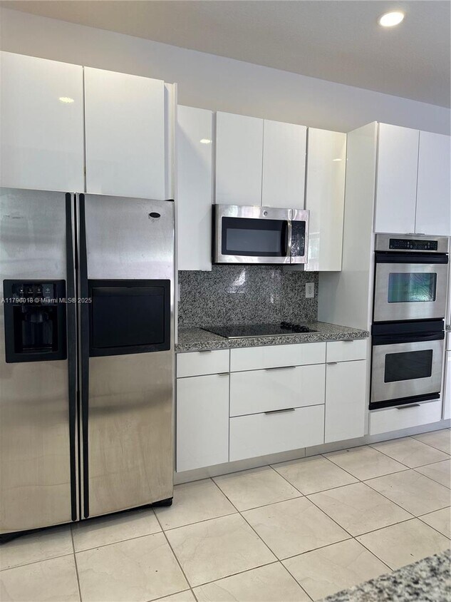 Foto principal - 11388 NW 68th St