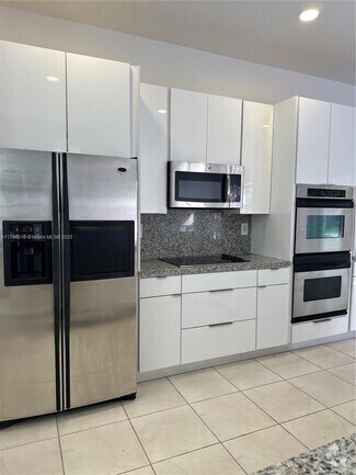 Building Photo - 11388 NW 68th St