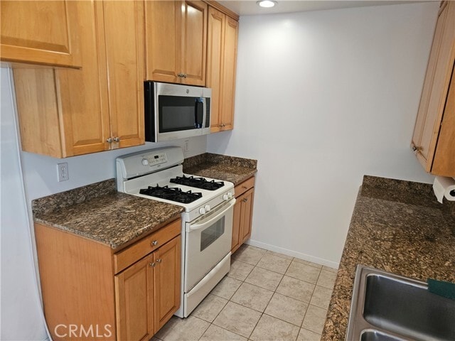 Foto del edificio - 23608 President