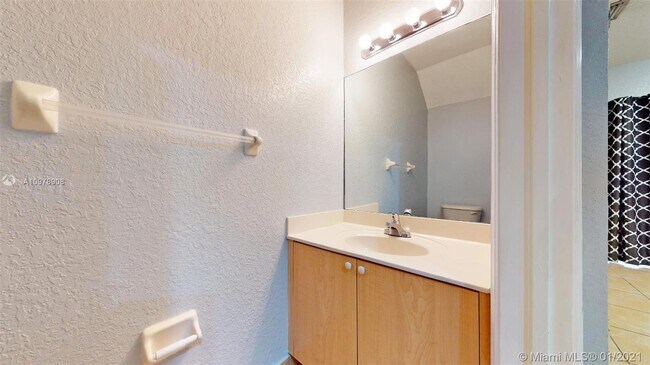 Building Photo - 16914 SW 137th Pl