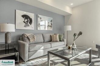 Building Photo - 1225 Utica Dr