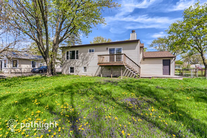 Primary Photo - 1635 Park Ave, HANOVER PARK, IL, 60133