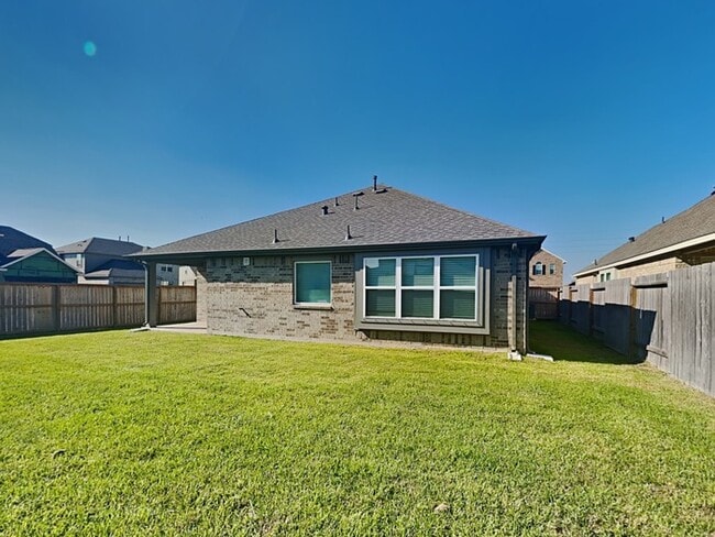 Building Photo - 1610 Diamond Mountain Dr