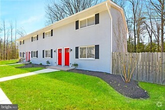 Building Photo - 16440 Combs Dr