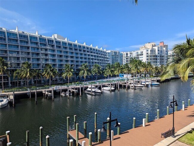 Foto del edificio - 3001 NE 185th St