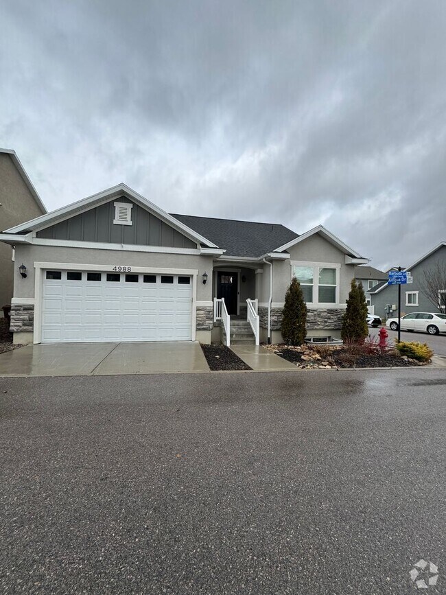Building Photo - 4988 W Barbuda Ln
