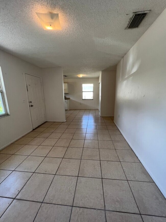 Foto del edificio - 3 Bedroom Home in Bradenton