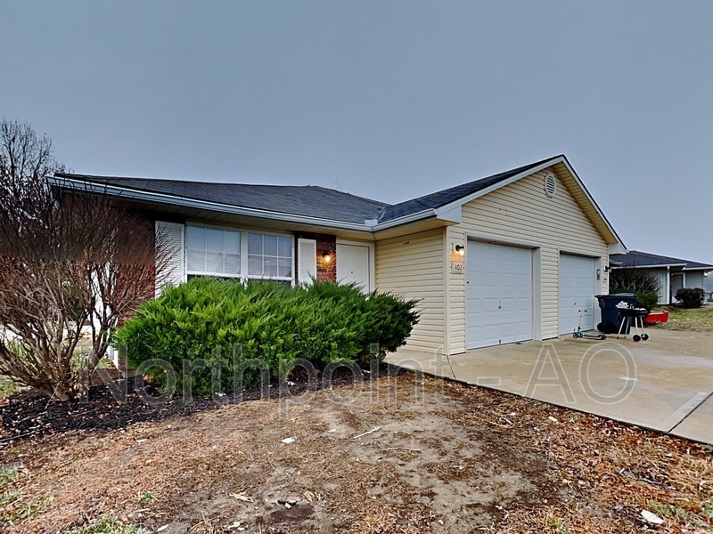 402 NW Woodbury Dr, Grain Valley, MO 64029 House Rental in Grain Valley, MO
