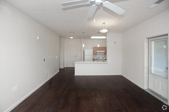 1HAB, 1BA - 724 ft² - The Retreat On Washington