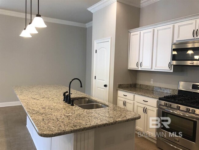 Foto del edificio - 632 Turquoise Dr