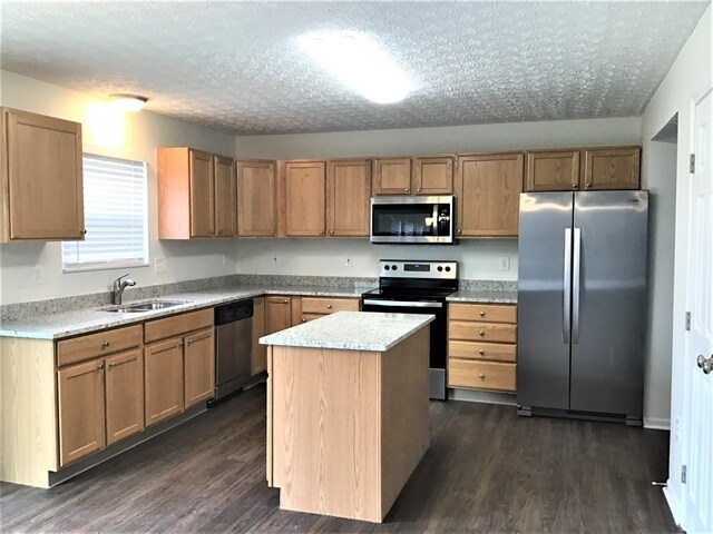 Building Photo - 857 Cedar Run Dr