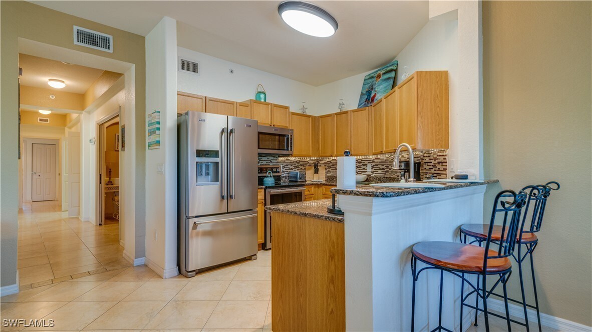 Foto del edificio - 10031 Lake Cove Dr