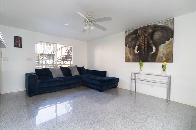 Foto del edificio - 6202 Skyline Dr