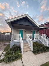 Building Photo - 1116 Green St Building Photo - 1116 Green St