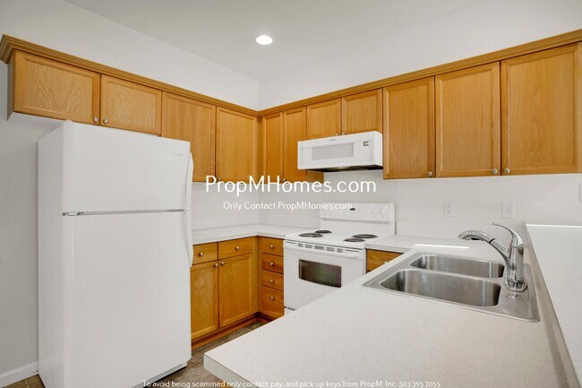 Foto del edificio - Cozy Three Bedroom Home in SE - New Photos!