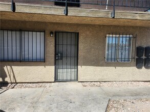 Building Photo - 3437 E Cheyenne Ave